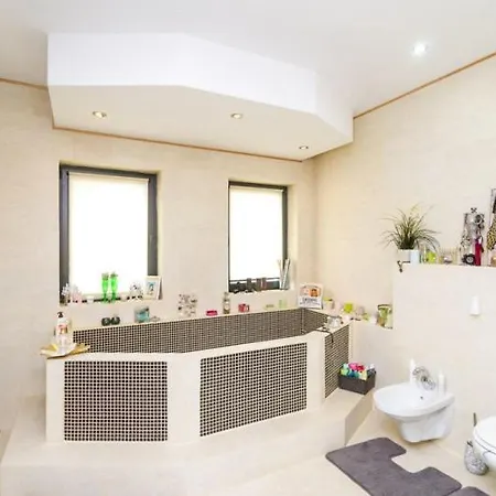 فيلة Vila Lux